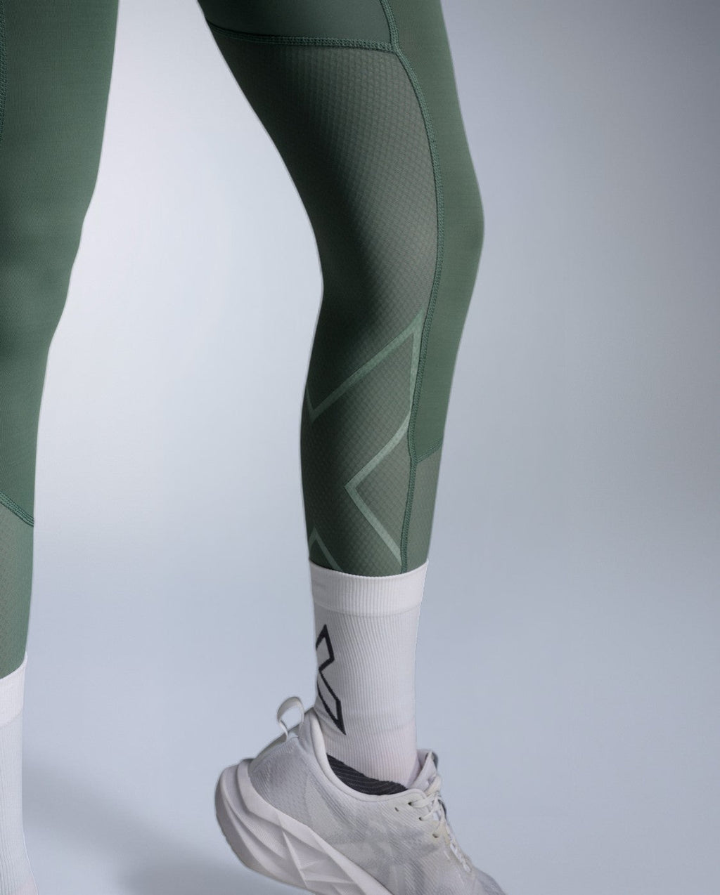 Aero Mesh Hi-Rise Compression Tights