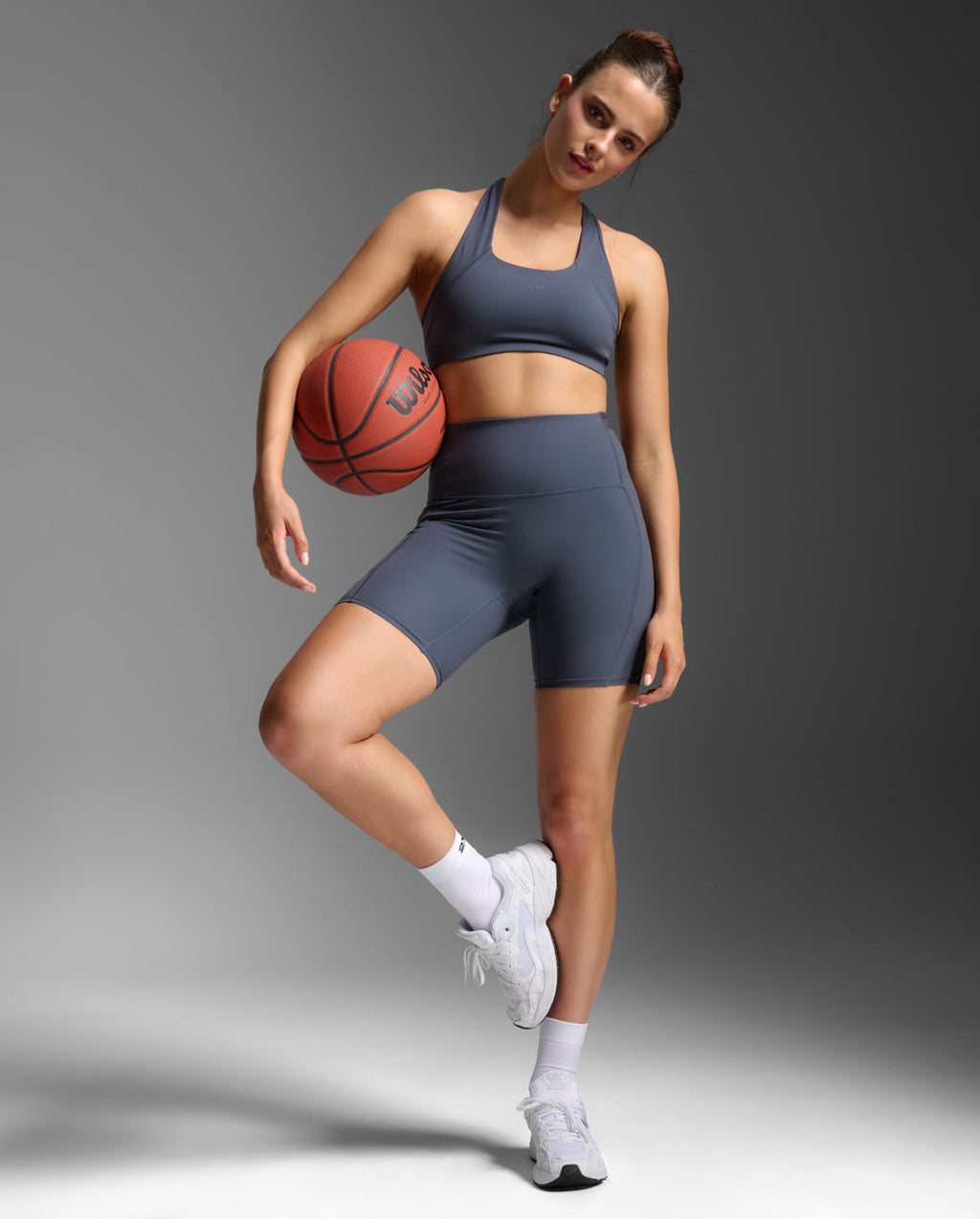 Form Stash Hi-Rise 6" Compression Short with Pockets