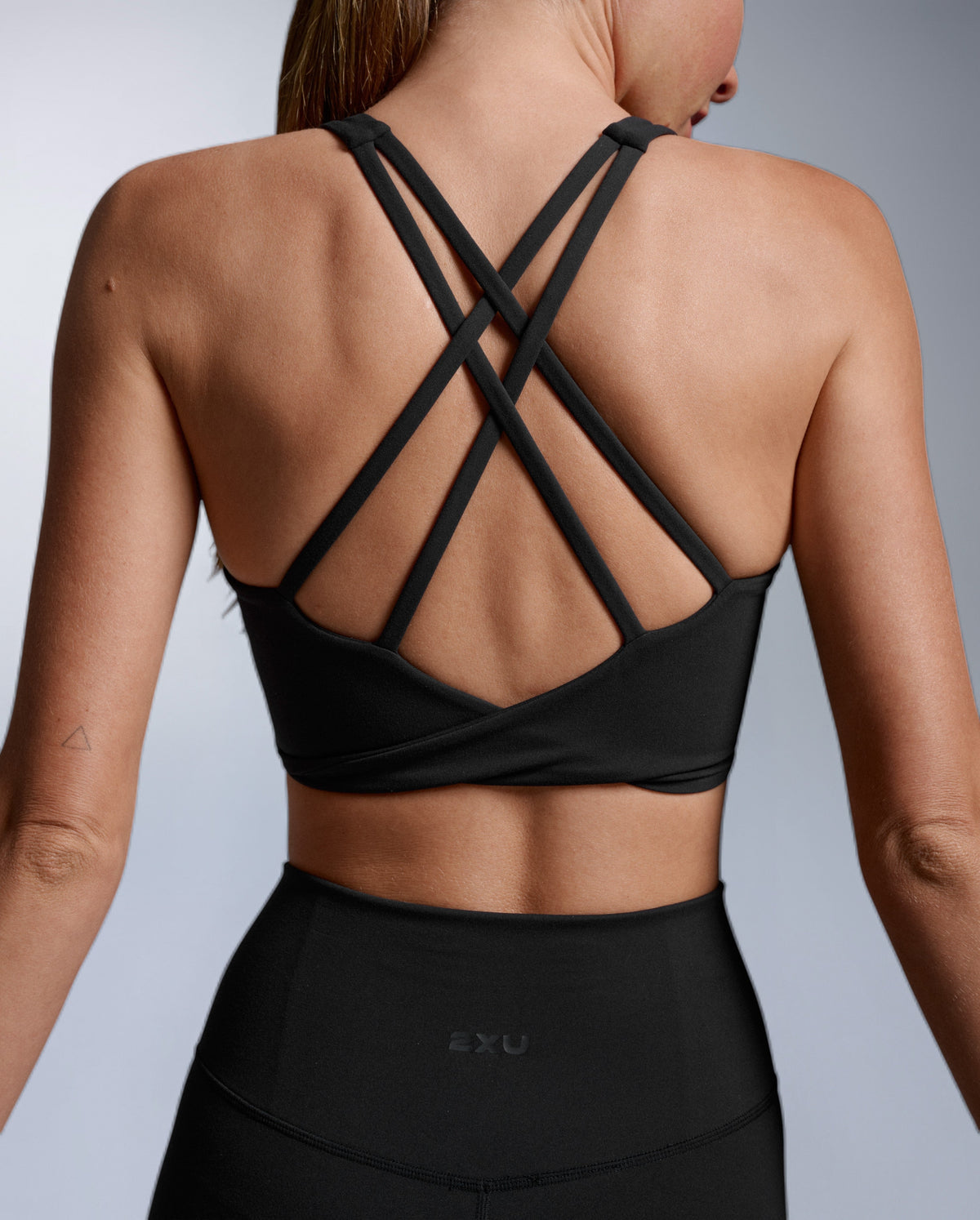 Fluid Twist Back Bra