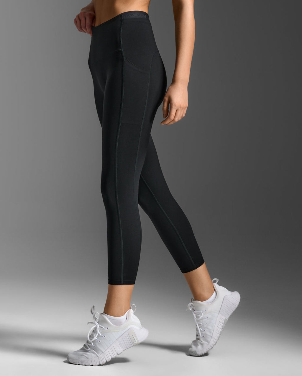 Form Stash Hi-Rise Compression 7/8 Tights with Pockets