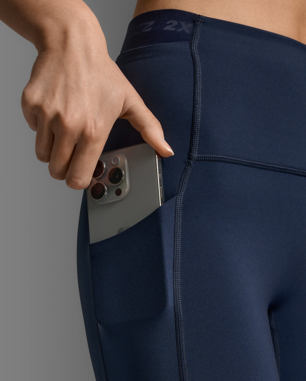Form Stash Hi-Rise Compression Tights with Pockets